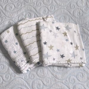 Aden + Anais Muslim Swaddles